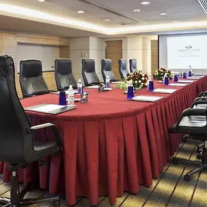 5* 酒店 Crowne Plaza Mutiara